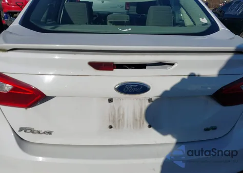 2012 Ford Focus Se z USA, uszkodzony, nr VIN 1FAHP3F21CL151057